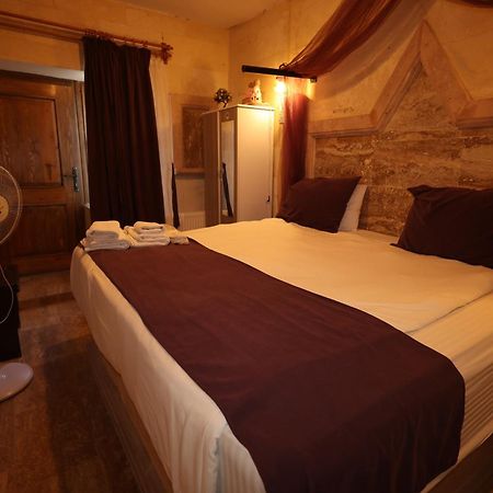 Lucky Luke Stone House Apartment Goreme Exterior photo