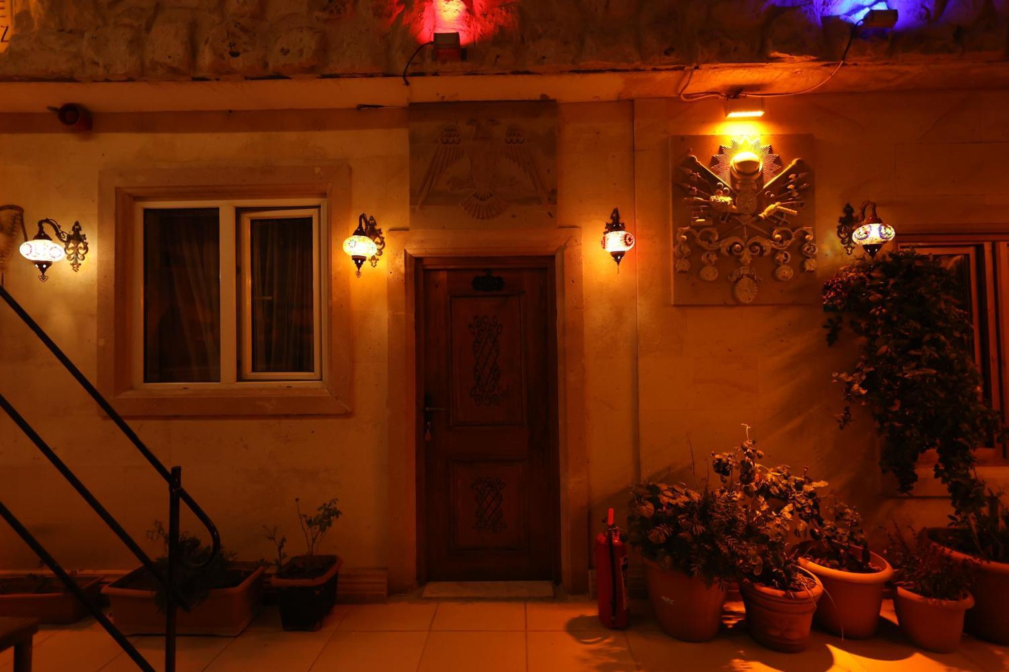 Lucky Luke Stone House Apartment Goreme Exterior photo