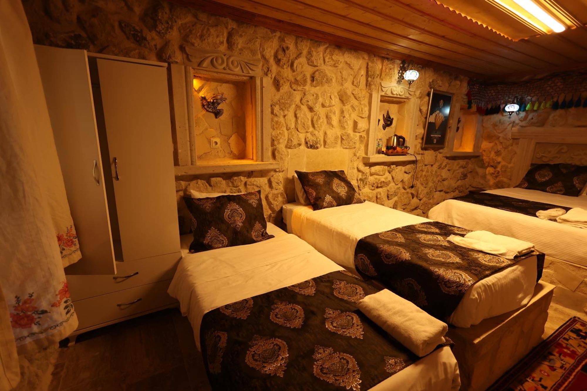 Lucky Luke Stone House Apartment Goreme Exterior photo