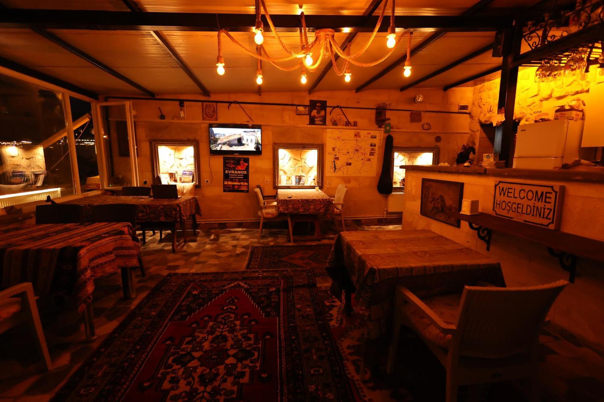 Lucky Luke Stone House Apartment Goreme Exterior photo
