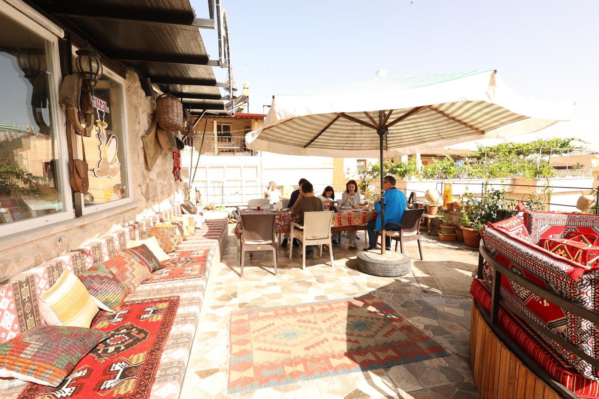Lucky Luke Stone House Apartment Goreme Exterior photo