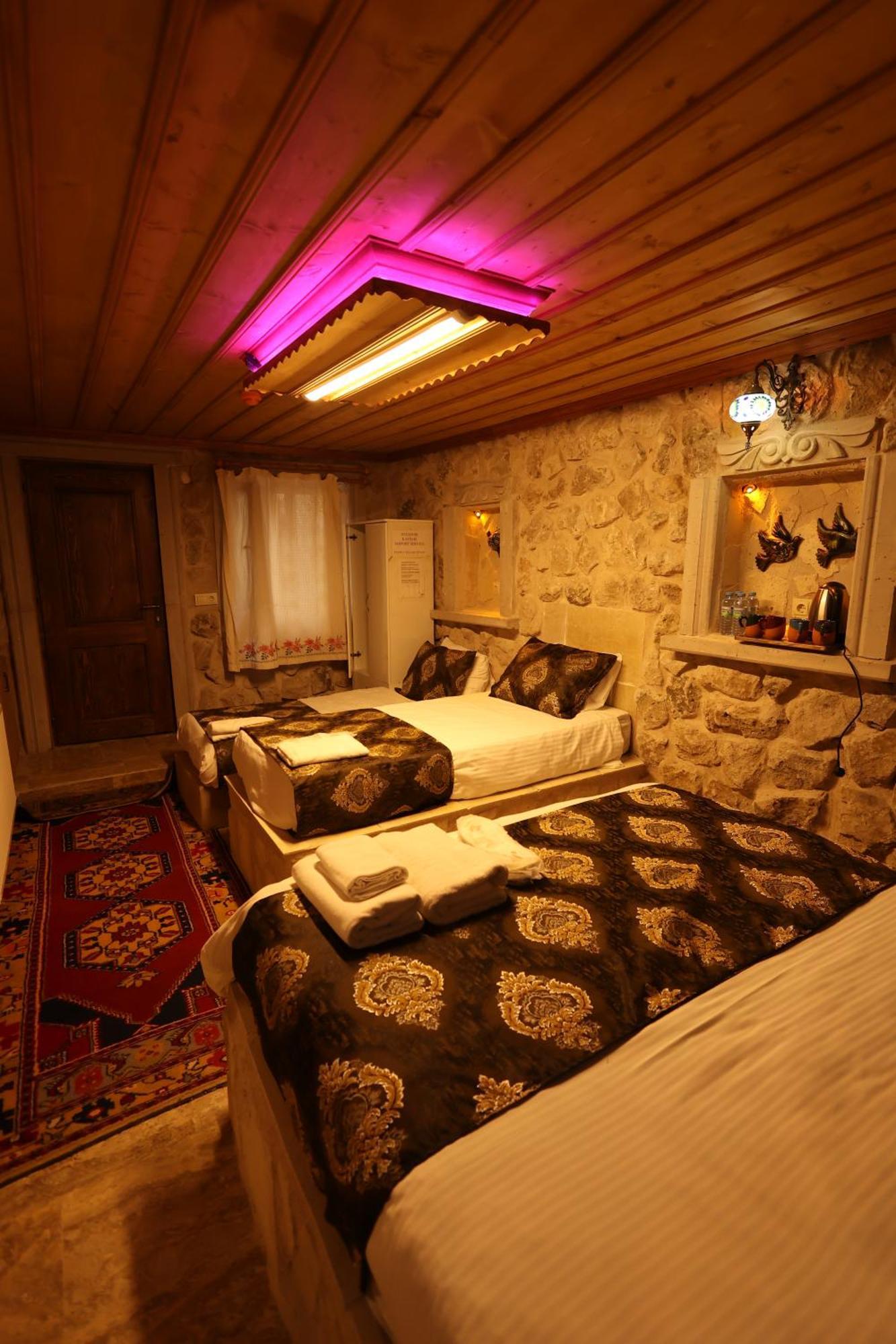 Lucky Luke Stone House Apartment Goreme Exterior photo